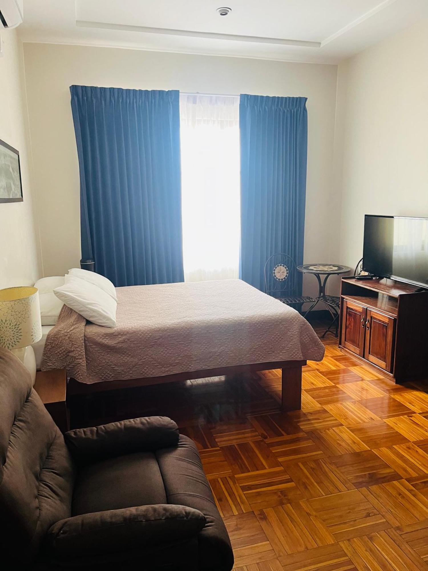 Hostal Ester`s Place *